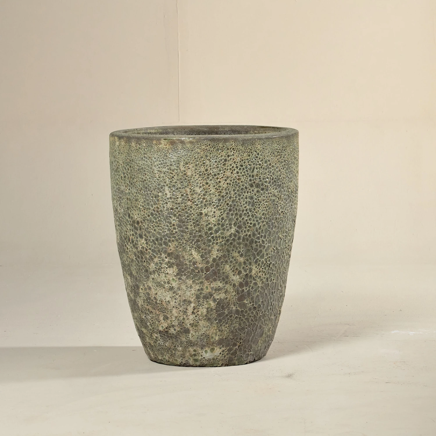 Tall Outdoor Pot β Bullet Galaxy Emerald Green - Image 2