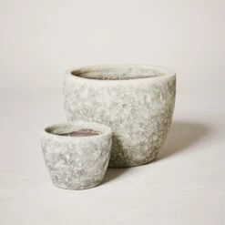 Egg Outdoor Pot Aquarius Saturn